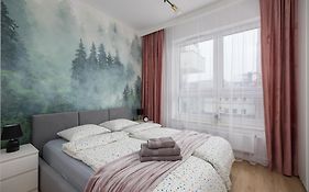 WARSZAWSKI SEN. Apartament na 5